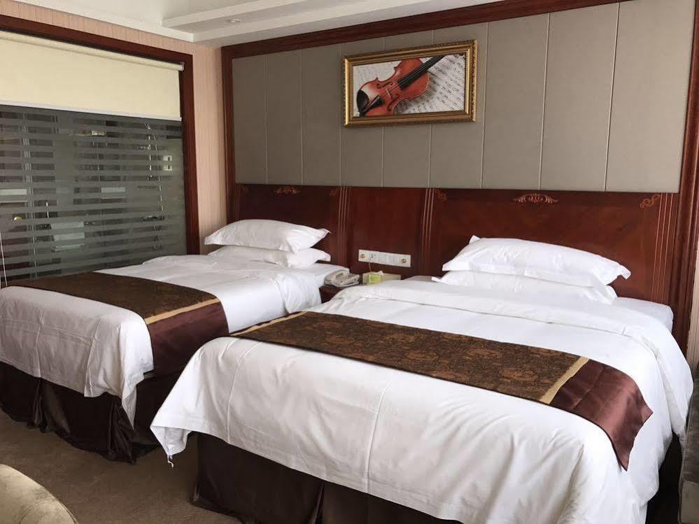 Vienna Hotel Shanghai Pudong Airport Huaxia Road Esterno foto