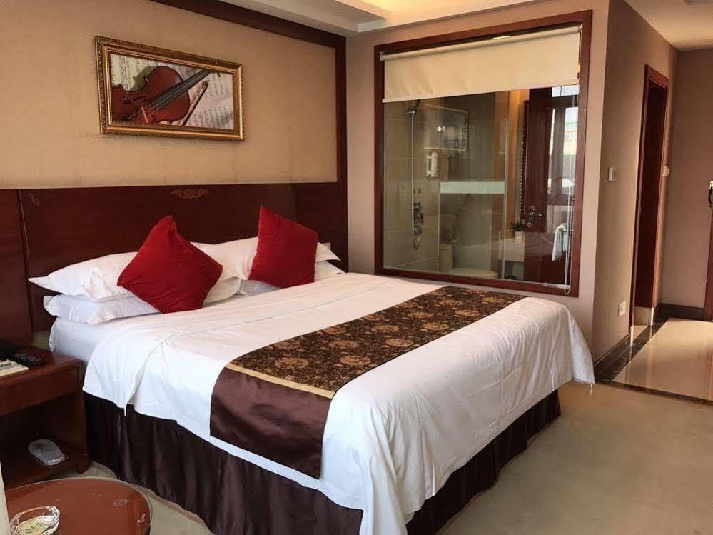 Vienna Hotel Shanghai Pudong Airport Huaxia Road Esterno foto