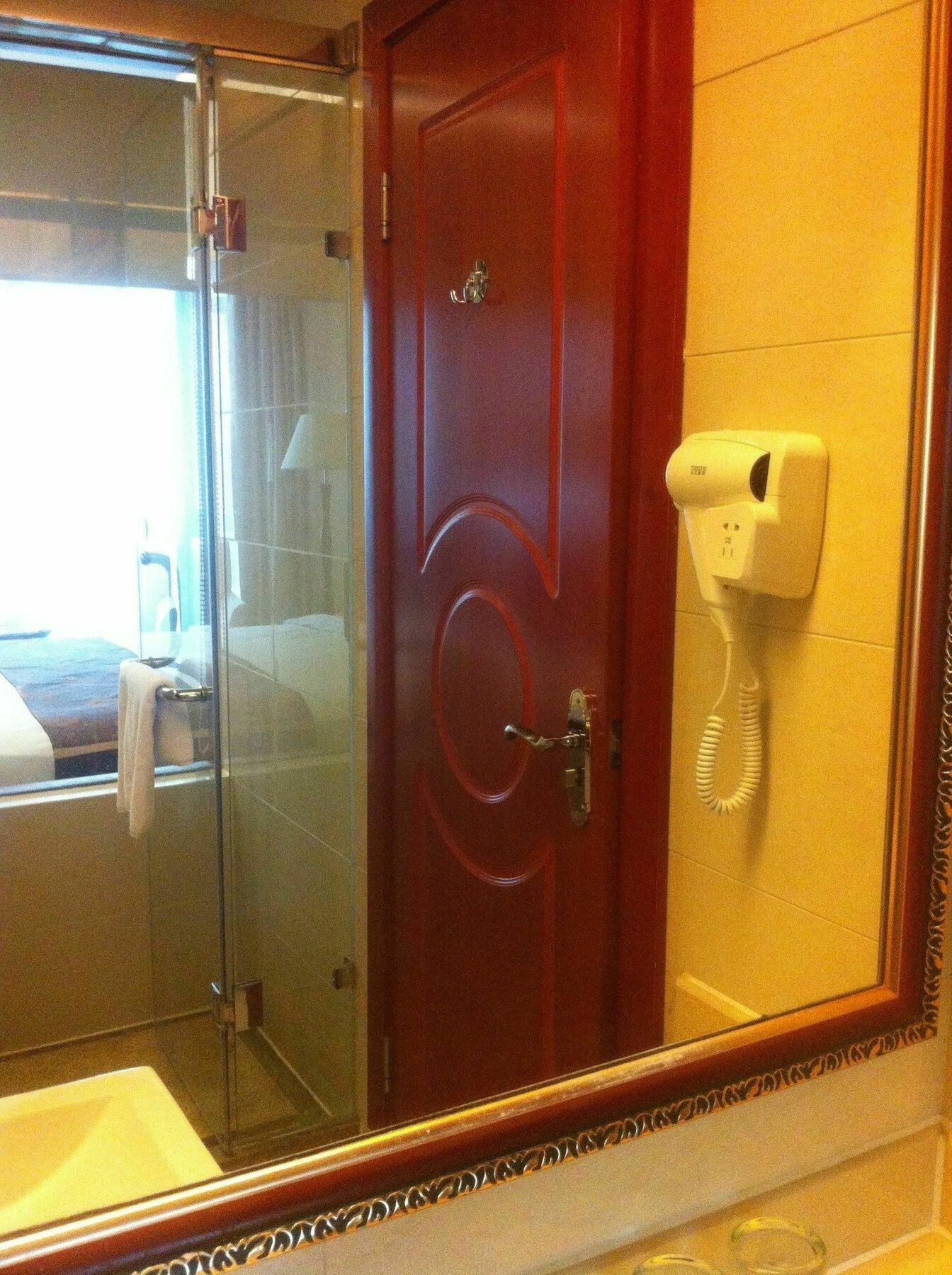 Vienna Hotel Shanghai Pudong Airport Huaxia Road Esterno foto